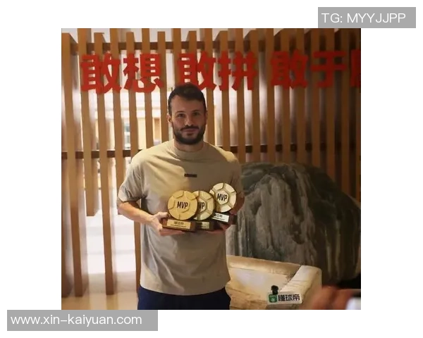 恭贺瓦科荣获中超联赛年度最佳球员称号展现卓越实力与风采